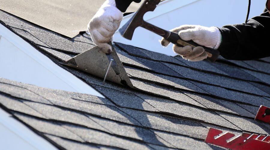 Professional gutter cleaning in Cove City, NC